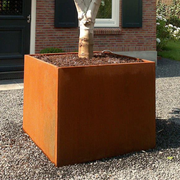 Corten Çiçeklik